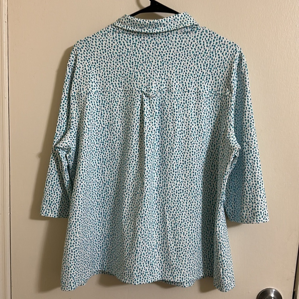EUC Persifor XXL Women’s Triangle Geometric Button Down Blouse - Picture 4 of 4